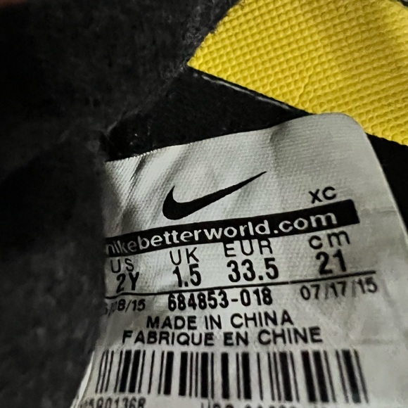 COPY - Nike indoor CR7 soccer shoes - Picture 4 of 4